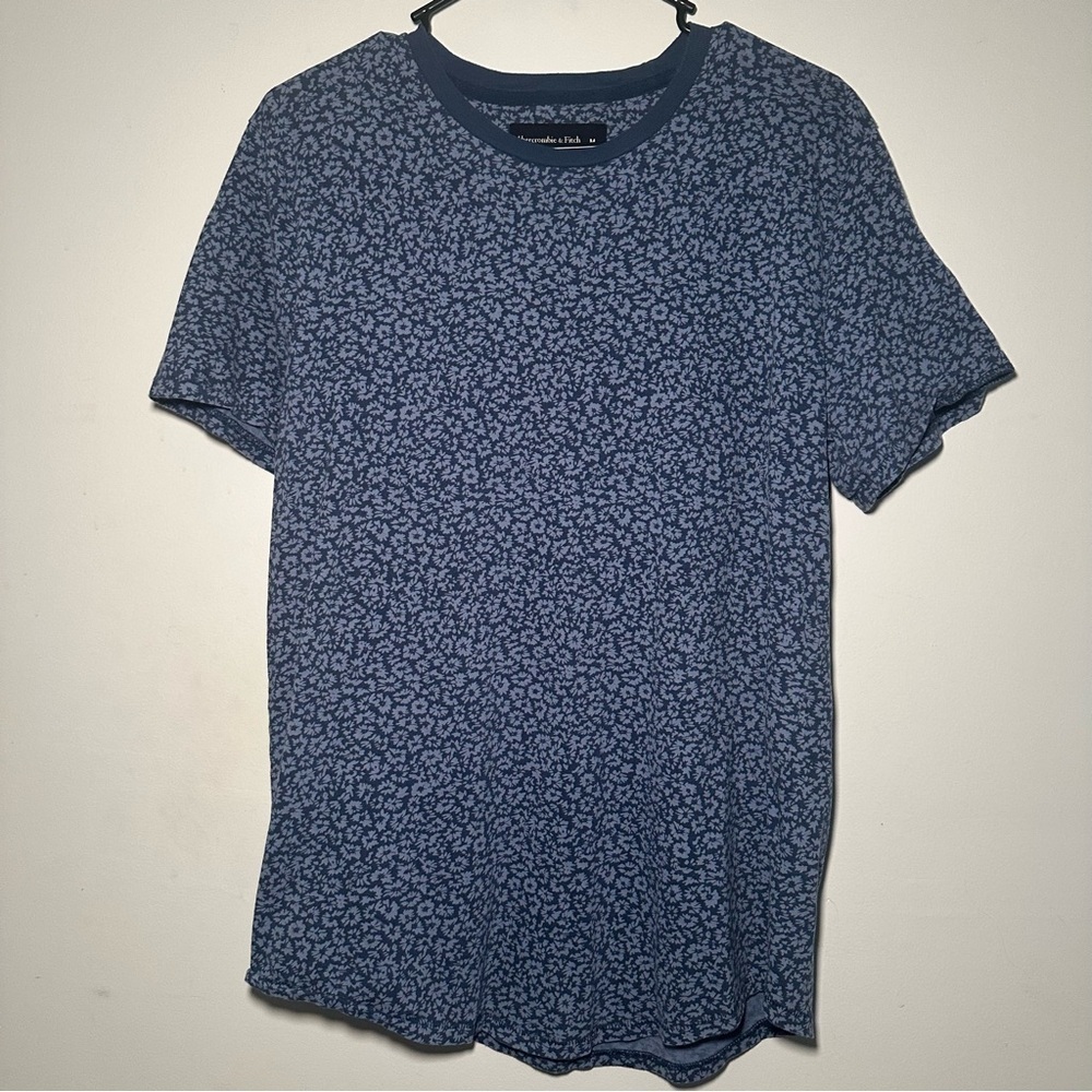 Abercrombie & Fitch Blue Soft AF Basic Short Sleeve Back To School Tee Size M